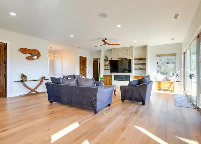 Holiday home Mtn-view Gem W/ Game & Fire Pit In Prescott! *